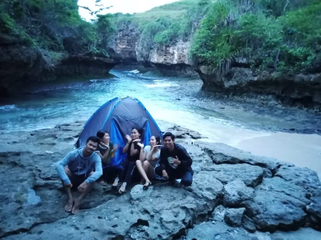 Lumangan Camping | Nusa Penida Camping | by Supi Tour