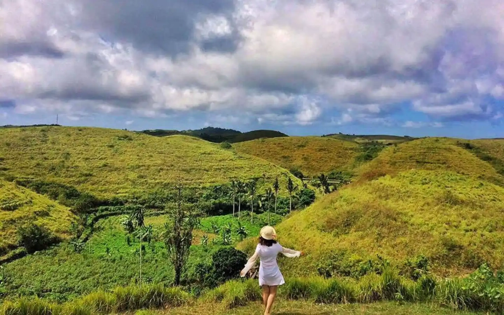 Teletubis Hill | Nusa Penida Camping